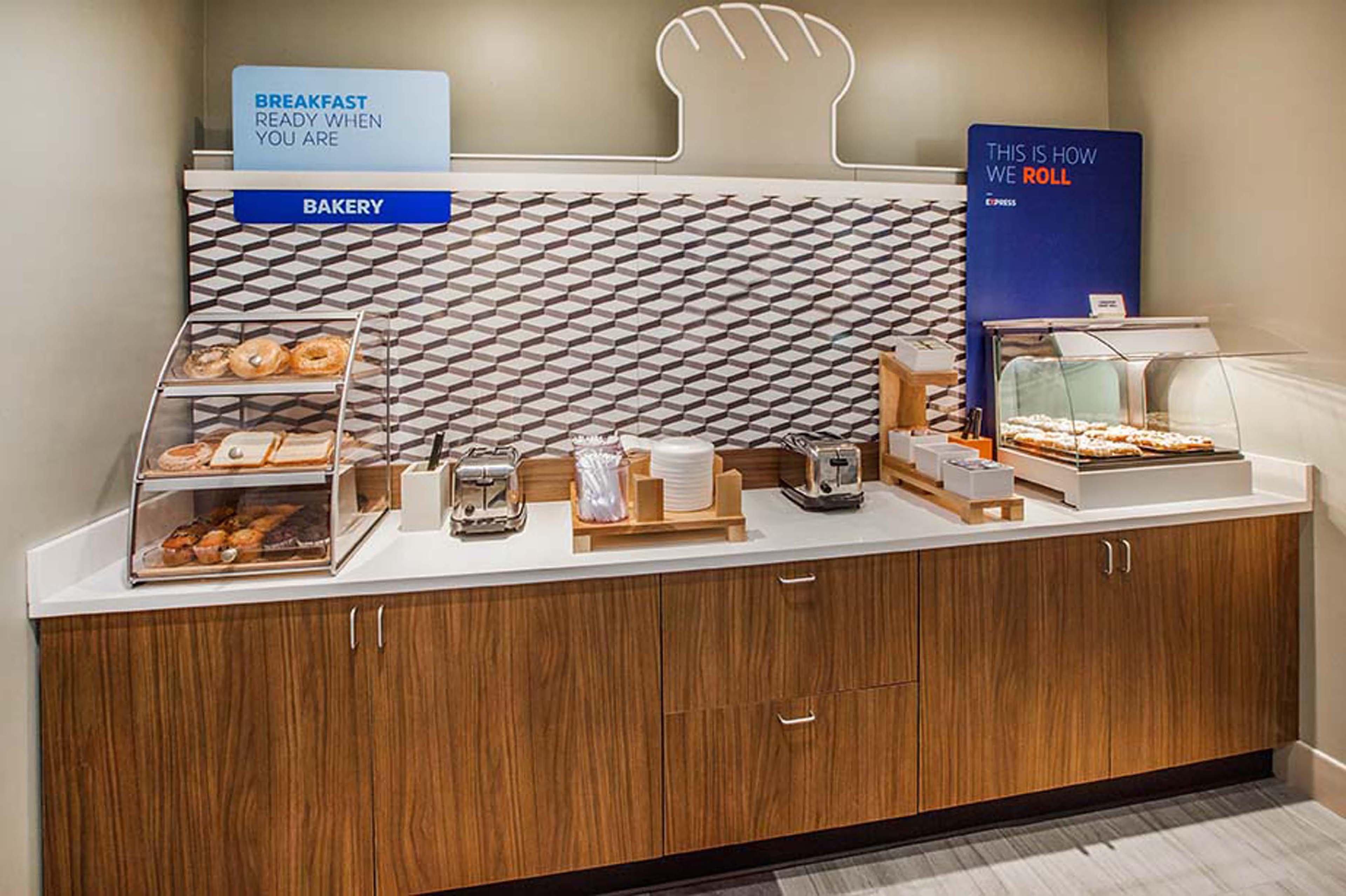 Holiday Inn Express & Suites - La Grange By Ihg Εξωτερικό φωτογραφία