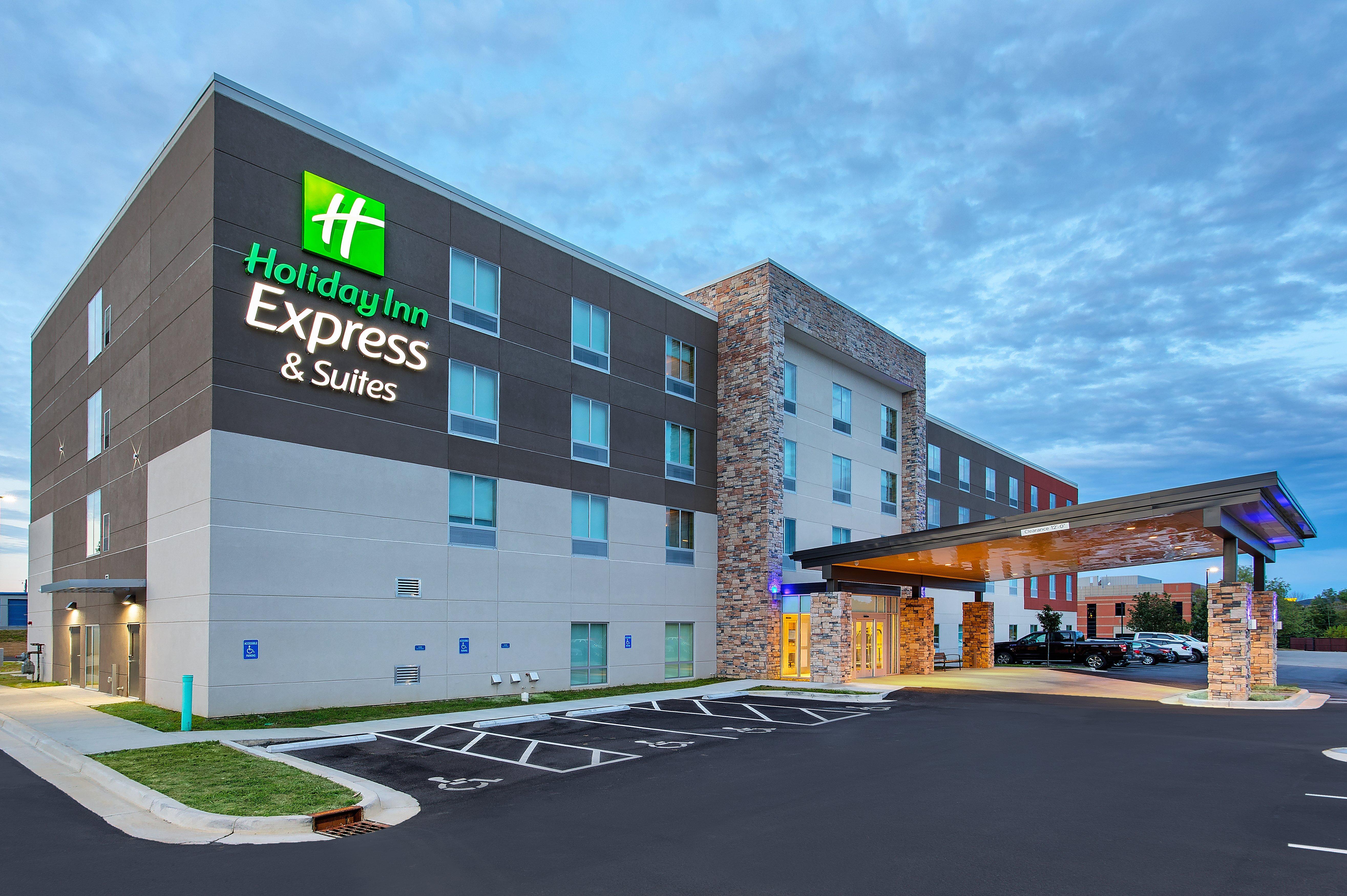 Holiday Inn Express & Suites - La Grange By Ihg Εξωτερικό φωτογραφία